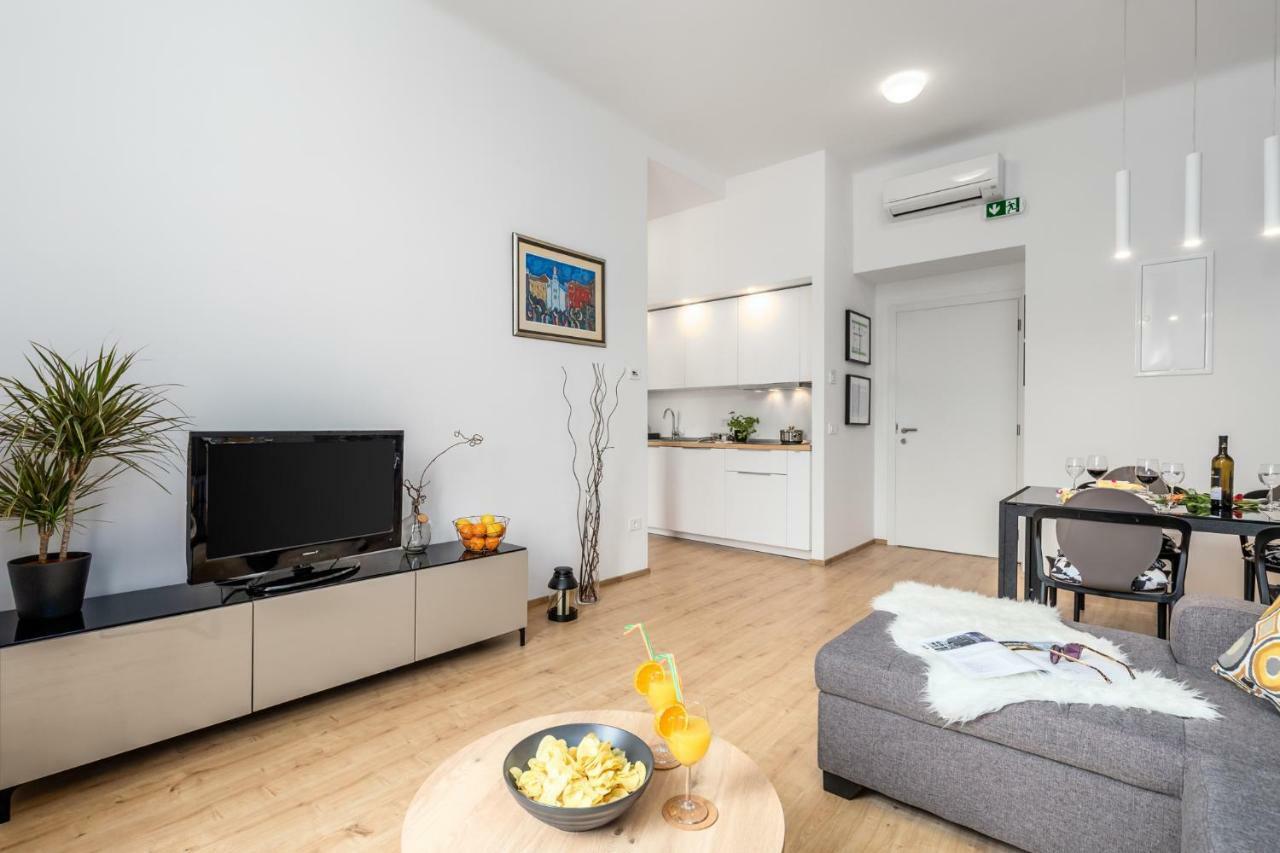 Apartman Deark Apartment Rijeka Exterior photo